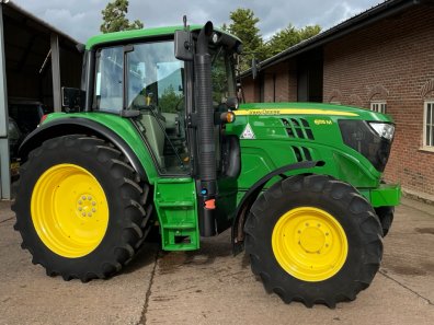 John Deere 6115M