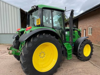 John Deere 6115M
