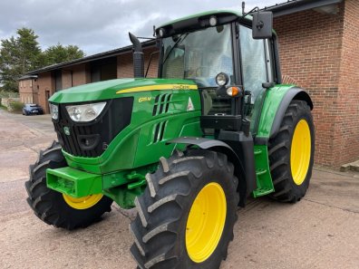 John Deere 6115M