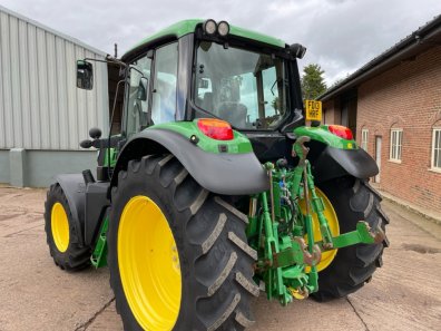 John Deere 6115M
