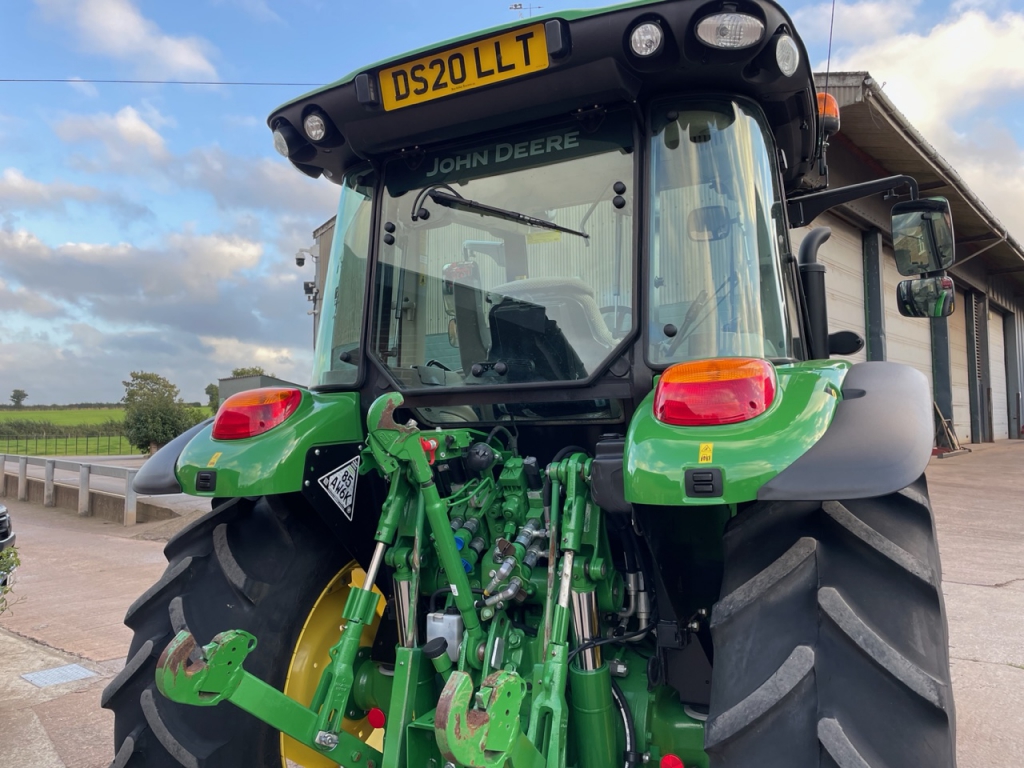 John Deere 5100R