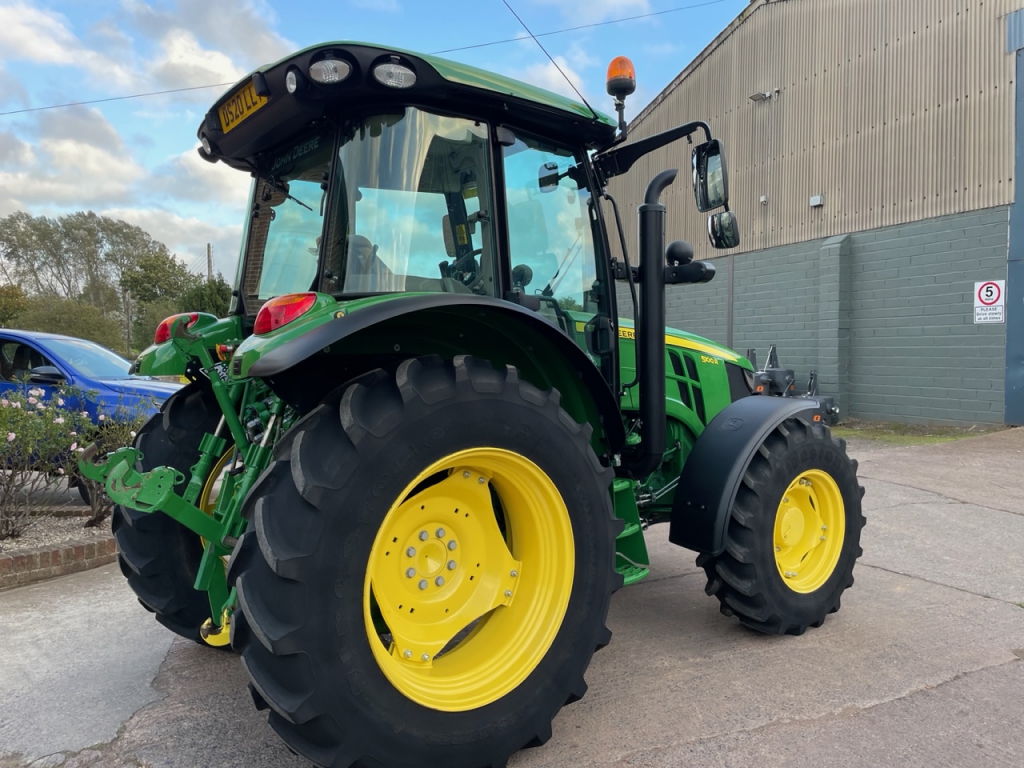 John Deere 5100R