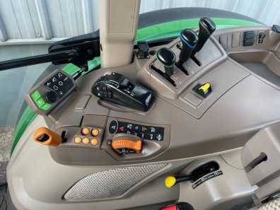 John Deere 5100R