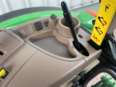 John Deere 5100R