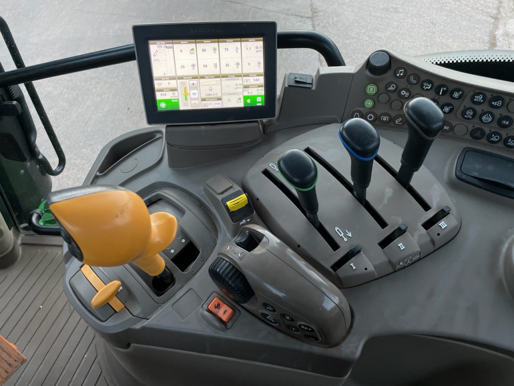John Deere 6155R