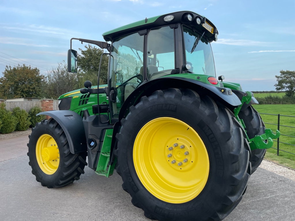 John Deere 6155R