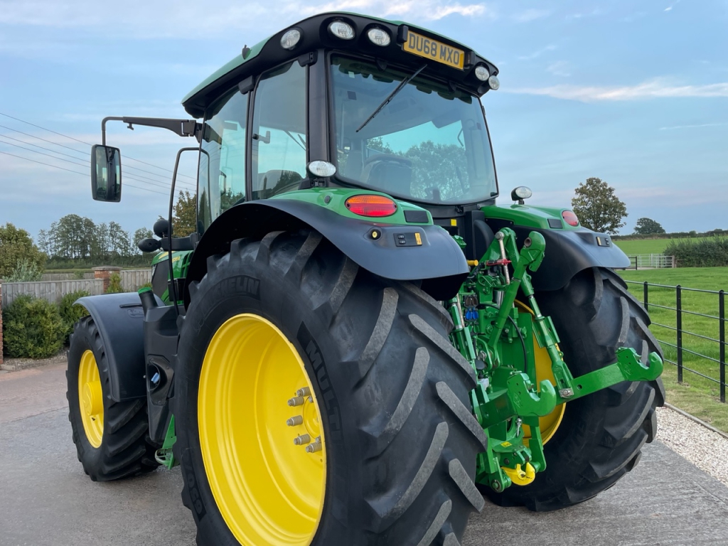 John Deere 6155R