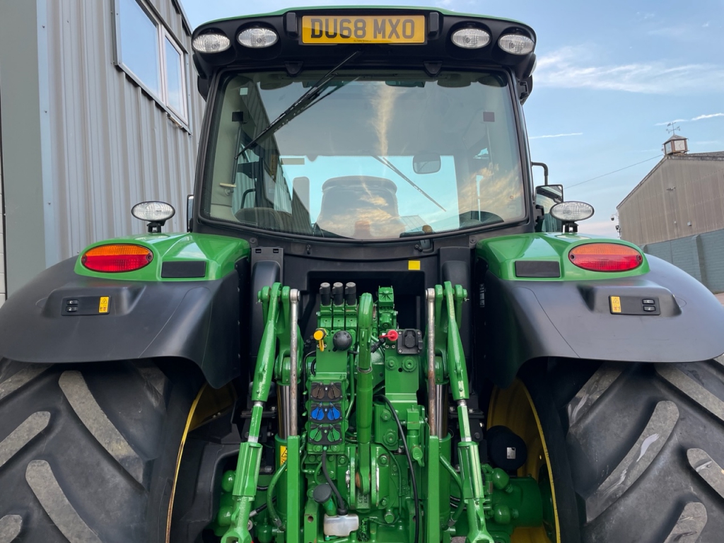 John Deere 6155R