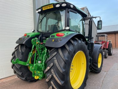 John Deere 6155R