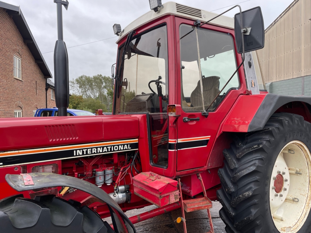 International 955XL