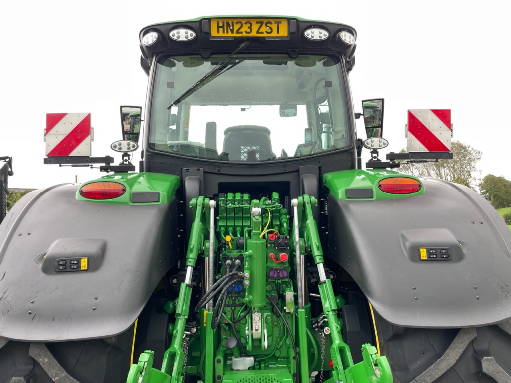 John Deere 6R 250