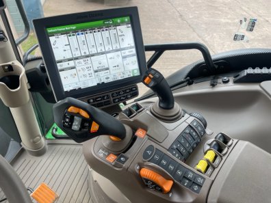 John Deere 6R 250