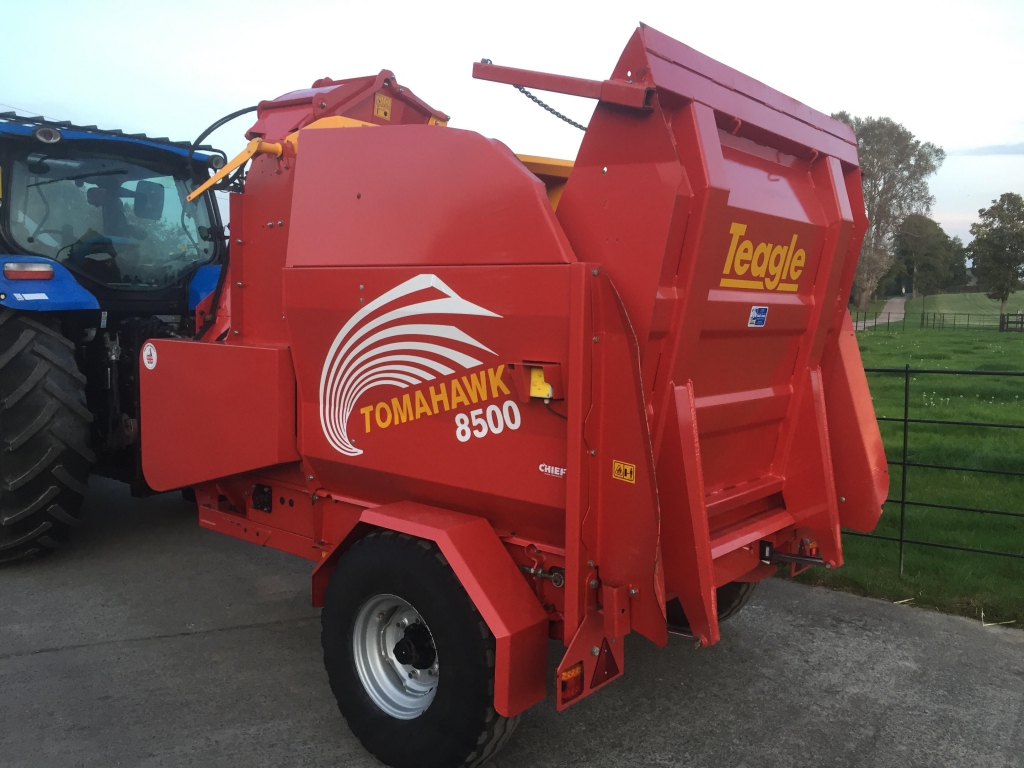 Teagle Tomahawk 8500 trailed straw chopper