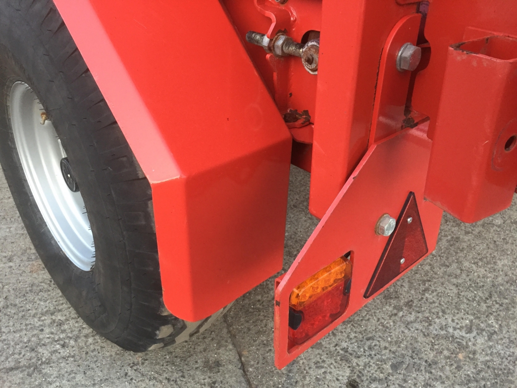 Teagle Tomahawk 8500 trailed straw chopper