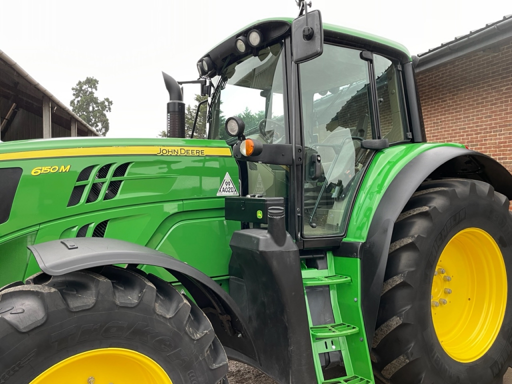 John Deere 6150M