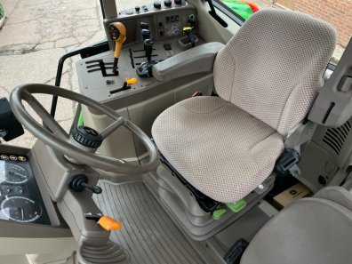 John Deere 6150M