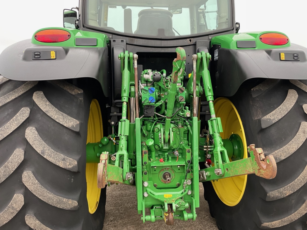 John Deere 6150R
