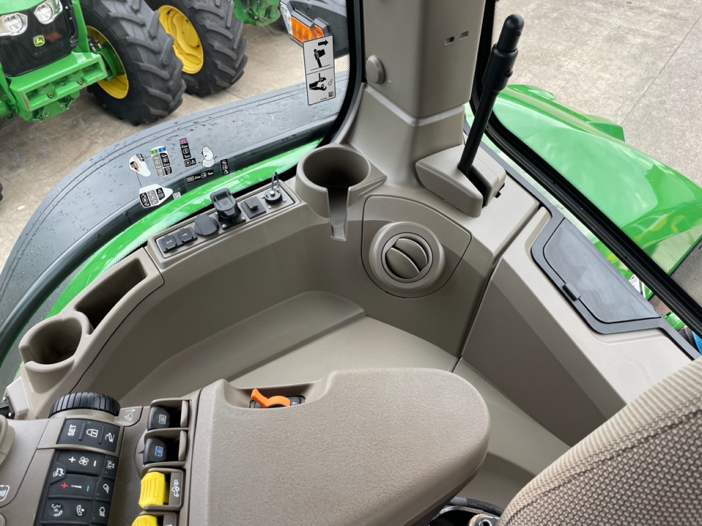 John Deere 7R 310