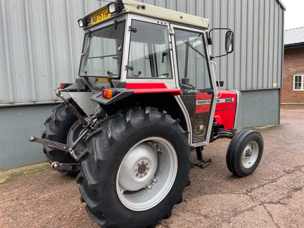 Massey Ferguson 342