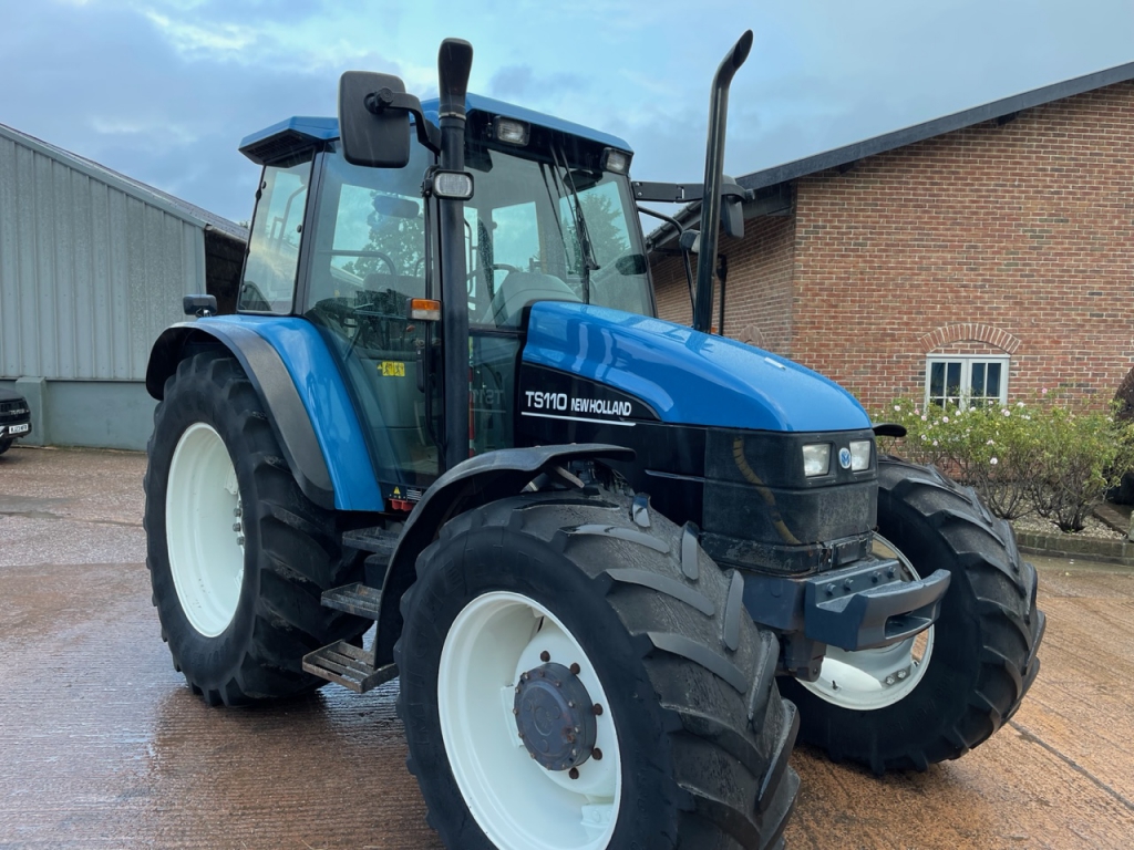 New Holland TS110