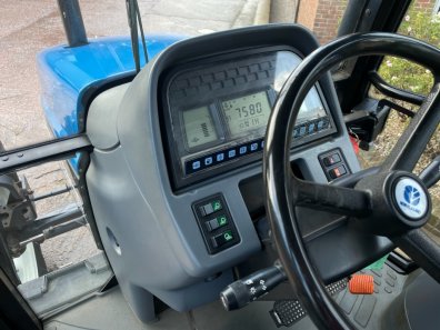 New Holland TS110