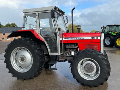 Massey Ferguson 390