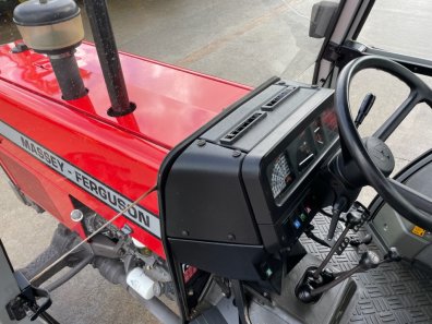Massey Ferguson 390
