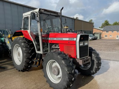 Massey Ferguson 390