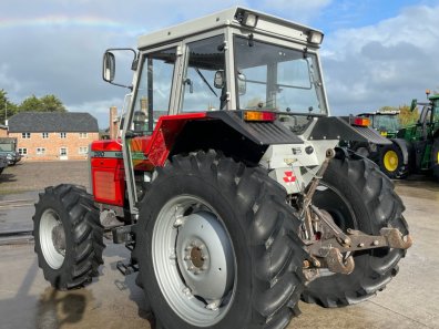 Massey Ferguson 390