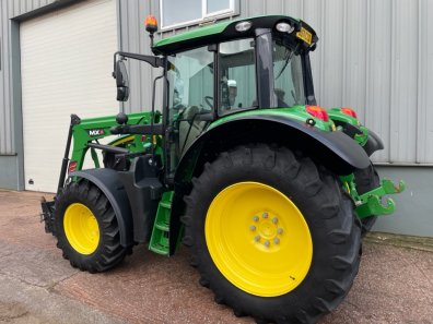 John Deere 6120M