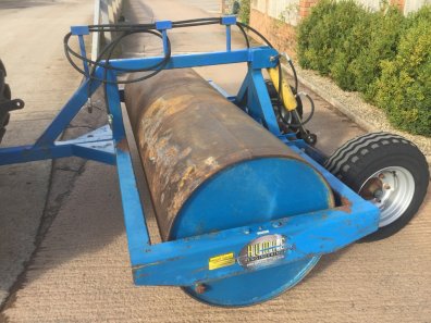 Humac Engineering 8ft trailed ballast roller
