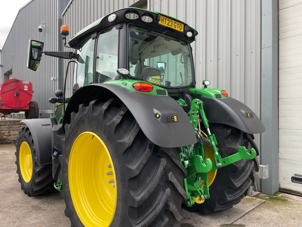 John Deere 6R 185