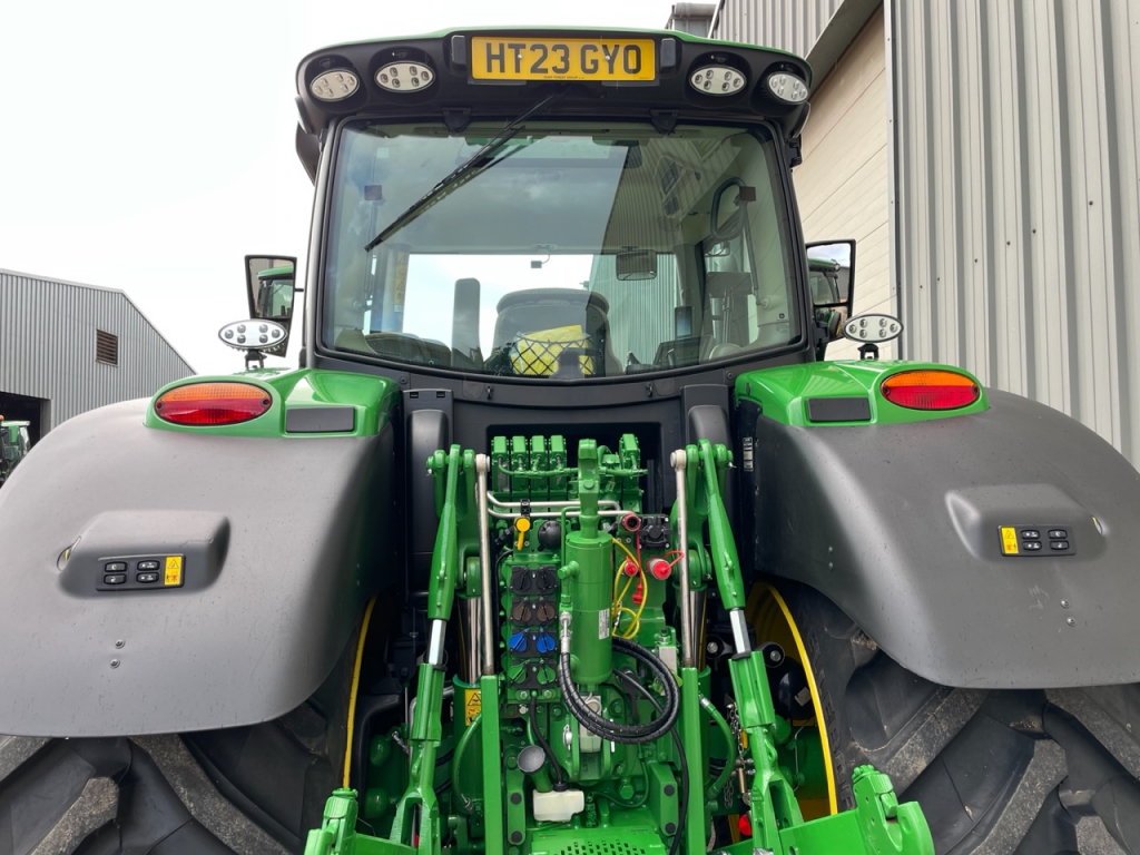 John Deere 6R 185