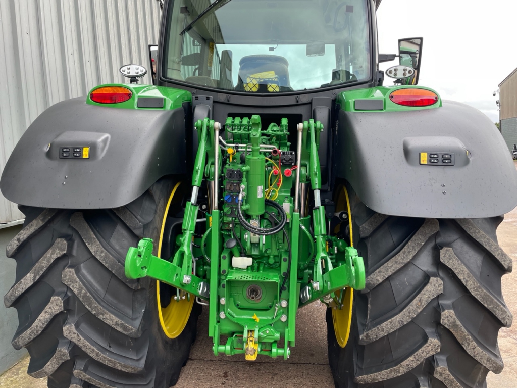 John Deere 6R 185