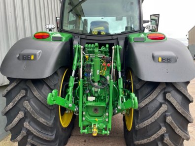 John Deere 6R 185