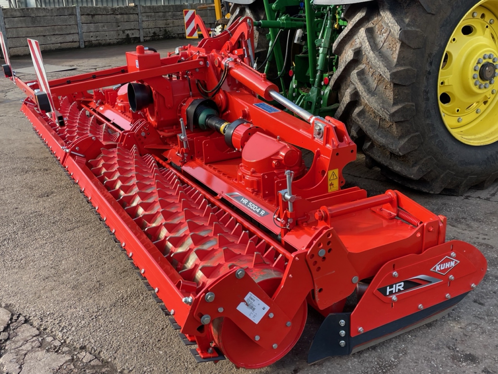 Kuhn HR5004 hydraulic folding power harrow