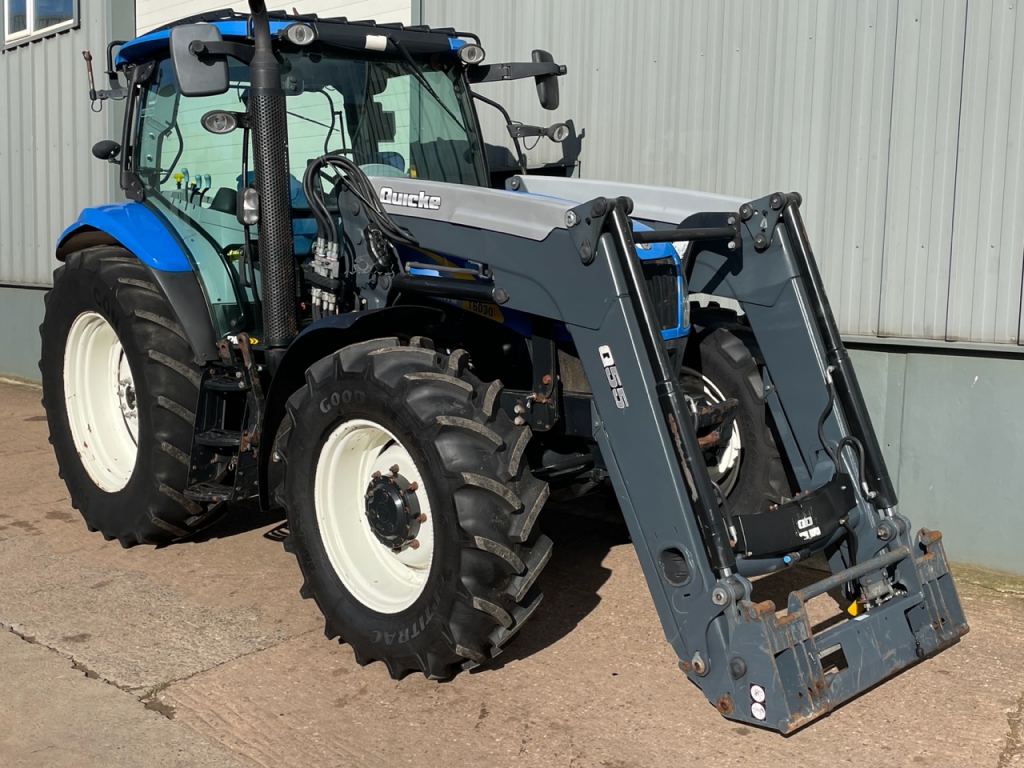 New Holland T6030 Plus