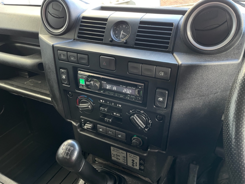 Land Rover Defender 110 XS pickup 2.2 TDCi