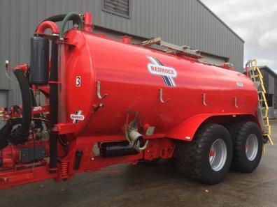 Redrock 3500 gallon tanker