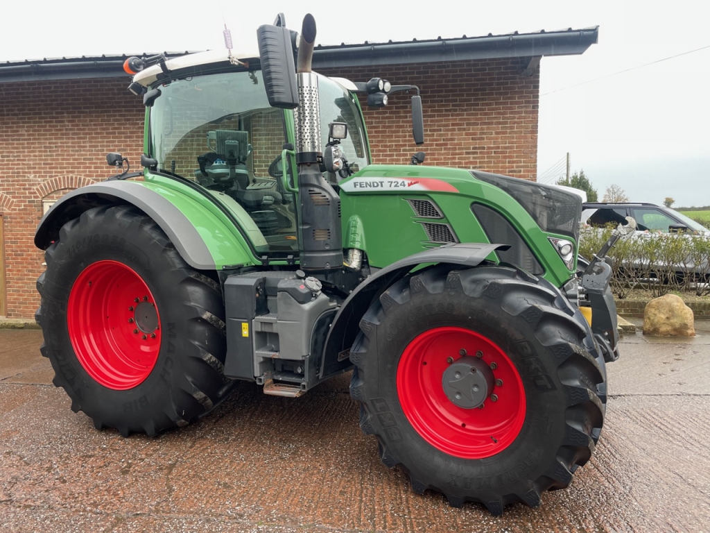 Fendt 724 Profi-Plus