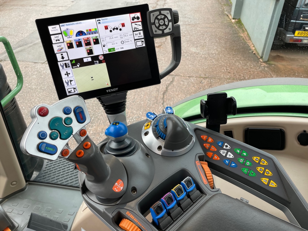 Fendt 724 Profi-Plus