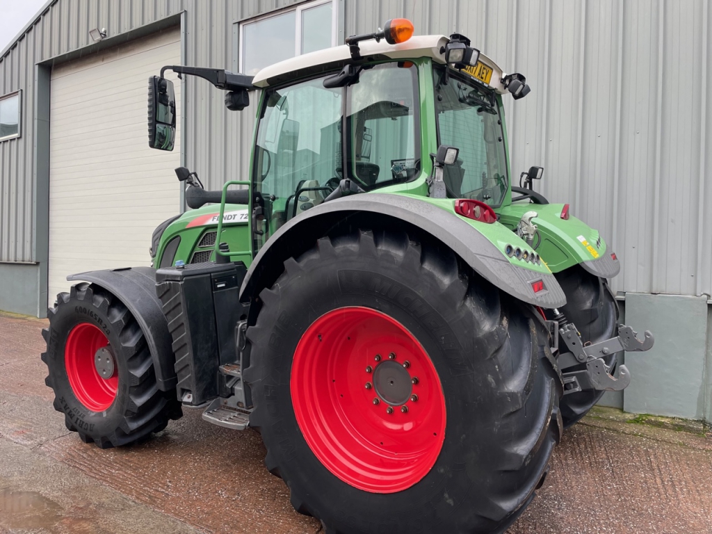 Fendt 724 Profi-Plus