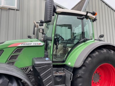 Fendt 724 Profi-Plus