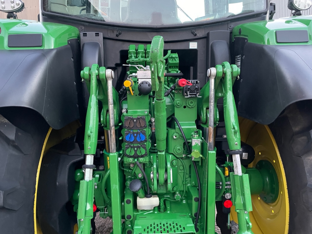 John Deere 6155R