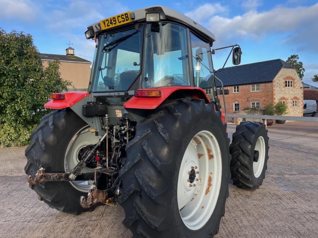 Massey Ferguson 4255