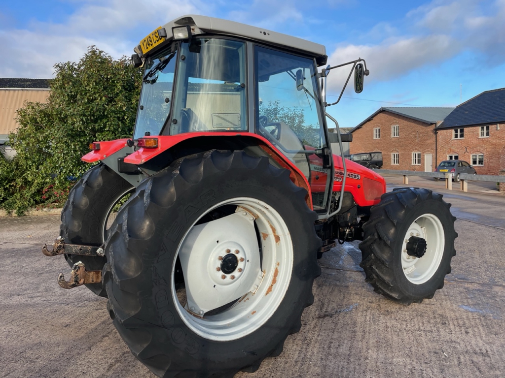 Massey Ferguson 4255