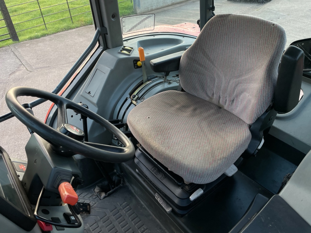Massey Ferguson 4255