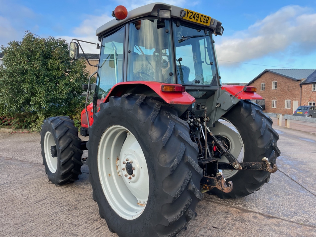 Massey Ferguson 4255