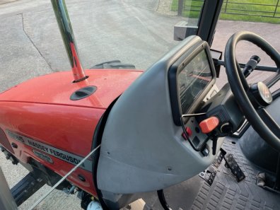Massey Ferguson 4255