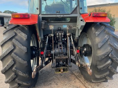 Massey Ferguson 4255